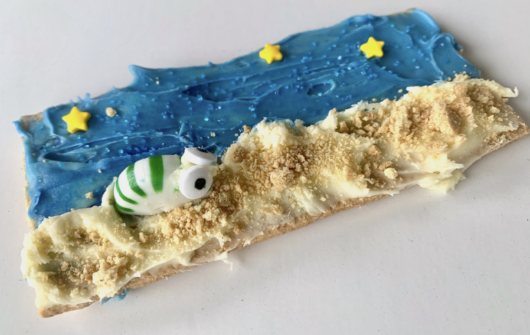 Beach cookies made from graham crackers